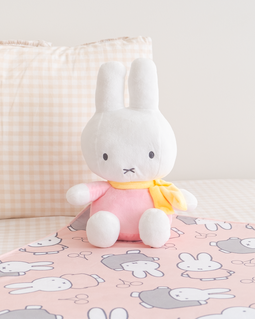 Miffy© Cozy Plush with Blanket