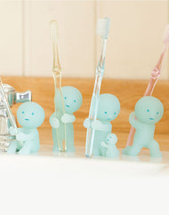 Smiski® Toothbrush Stand: Protecting