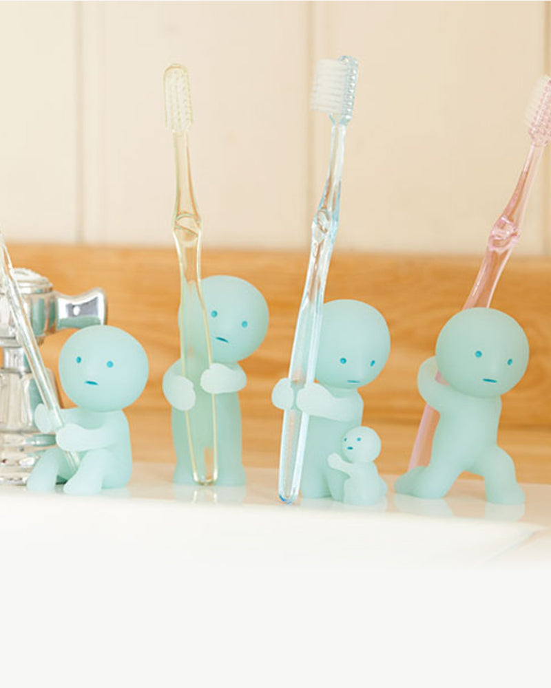 Smiski© Toothbrush Stand: Carrying