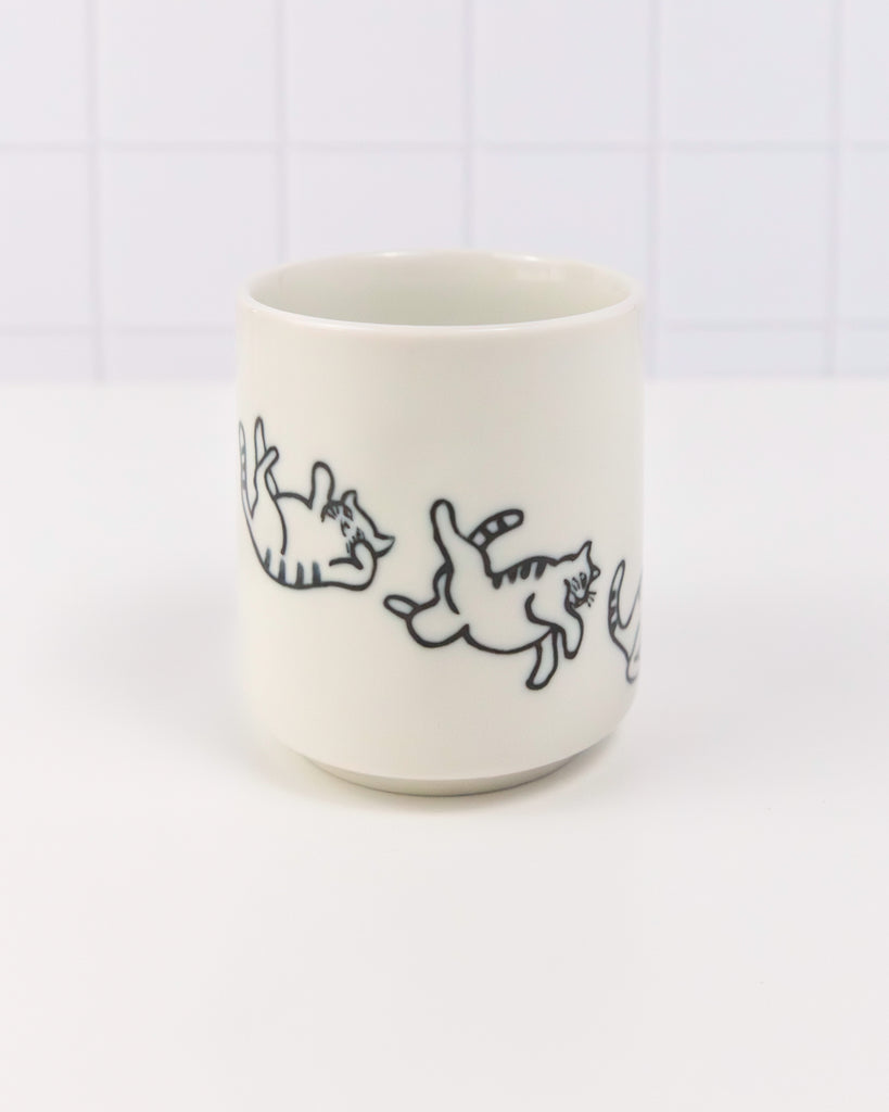 Yamagotouki Mino Ware Japanese Tea Cup Cat