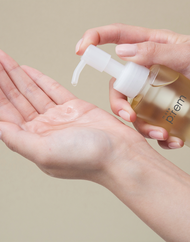 make p:rem Safe Me Relief Moisture Cleansing Oil