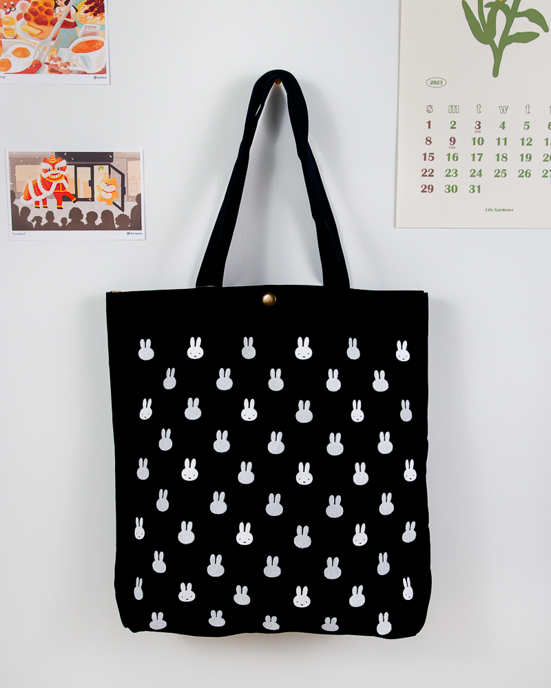 Miffy® Siffler Character Face Tote Bag