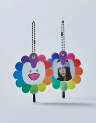Porte-clés NewJeans x MURAKAMI FAN