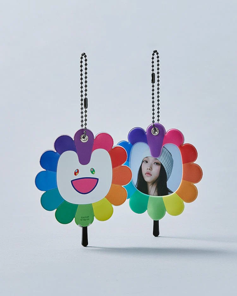 Porte-clés NewJeans x MURAKAMI FAN