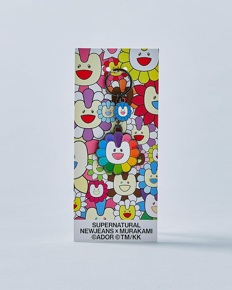 Porte-clés en métal NewJeans x MURAKAMI