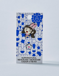 Badge en métal NewJeans x Murakami