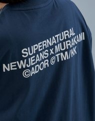 T-shirt NewJeans x MURAKAMI (bleu marine)