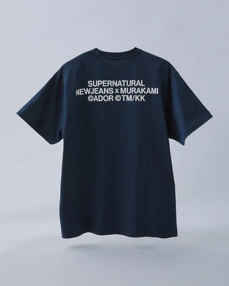 T-shirt NewJeans x MURAKAMI (bleu marine)