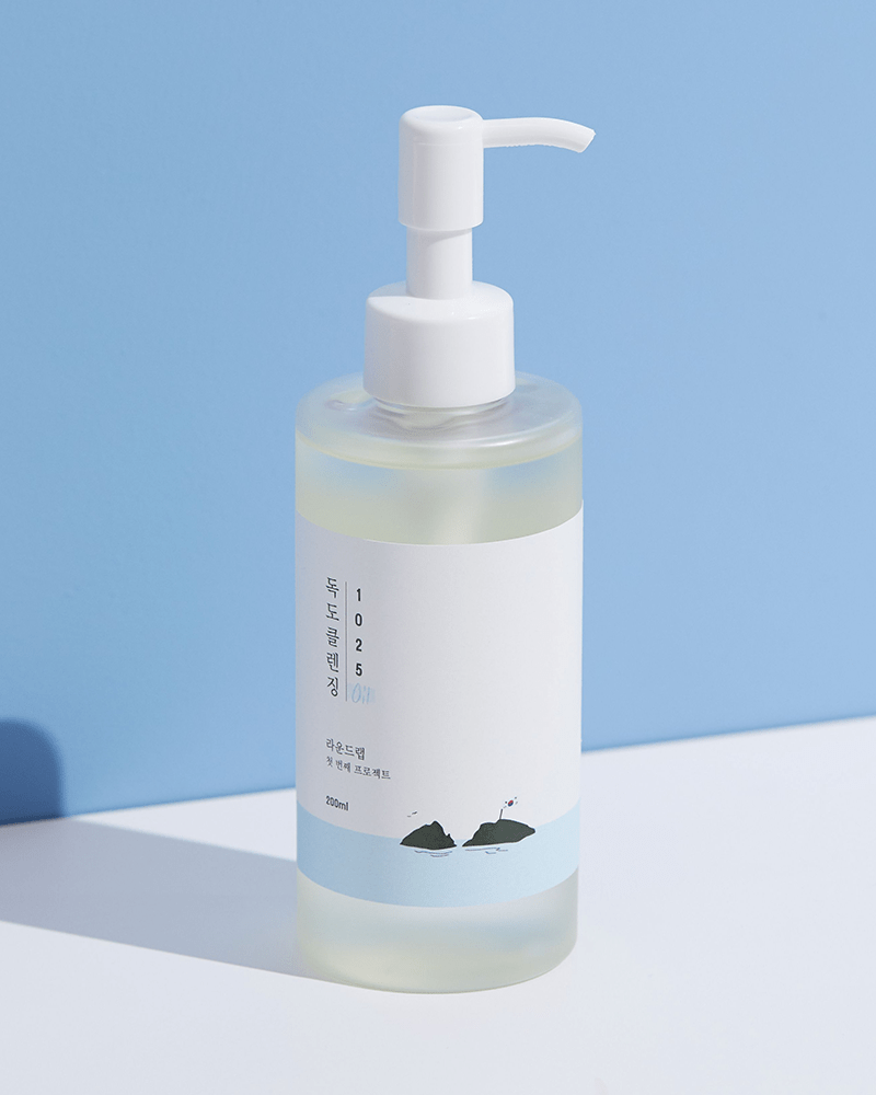 ROUND LAB 1025 Dokdo Cleansing Oil with pump on table